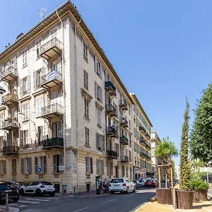 https://f2-duplex-nice.fr-provencehotel.com