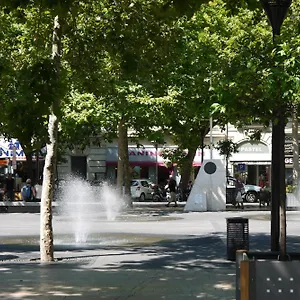 https://vieille-ville-antibes.fr-provencehotel.com